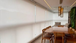 Cortina ou persiana: qual é a melhor escolha para cada ambiente da sua casa?